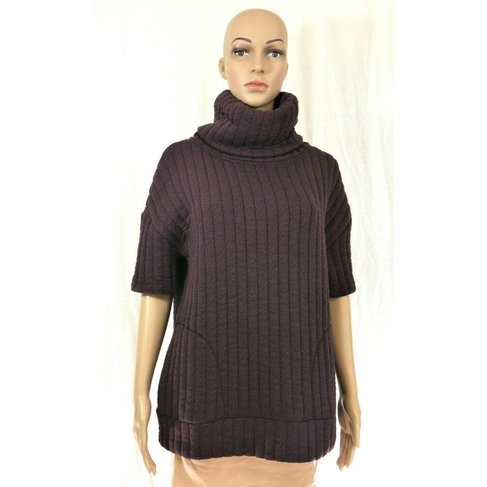 GapFit Warm Max Cable Quilted Short Sleeve Turtleneck Pullover Womens XSmall New